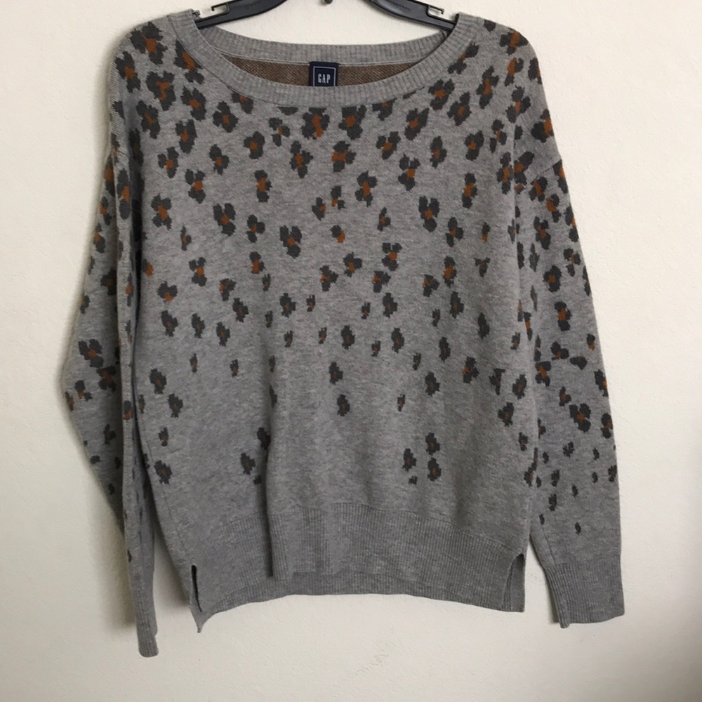 Sweater - Picture 2 of 2